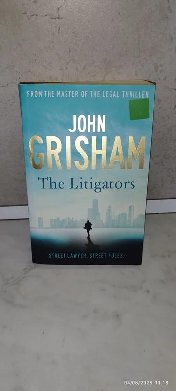 John grisham - the litigators, 