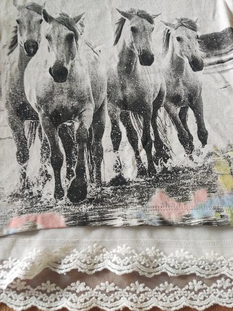 Tričko s koníkmi a čipkou, dopodopo,122