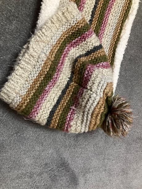 Nakrcnik s ciapkou zimny, zara