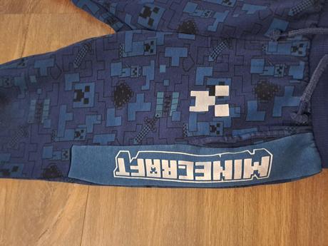 Chlapcenske teplaky, 134