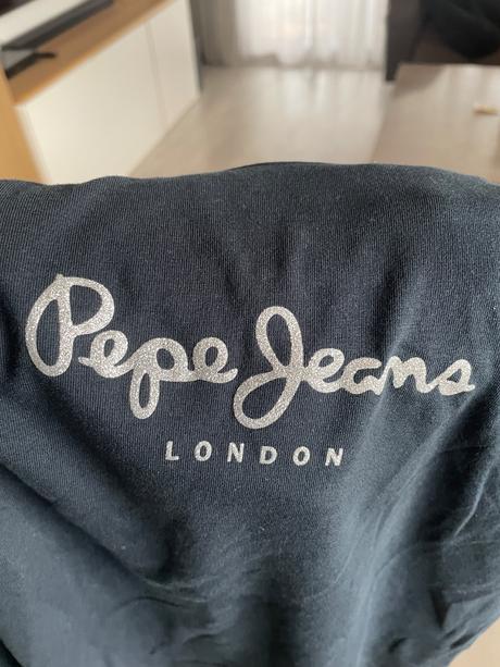 Krásne tričko s ligotavým nápisom, pepe jeans,152