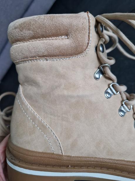 Kotníkové topánky, 38