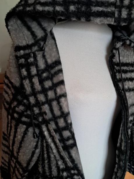 Dámsky kabát s kapucou, l