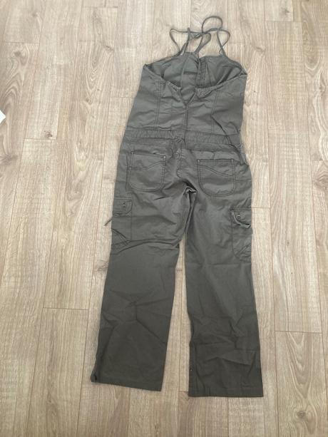 Nohavicovy overal s odhalenym chrbtom, zara,40