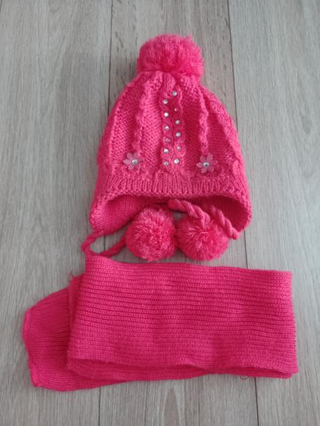 Čiapka a šálik, 98