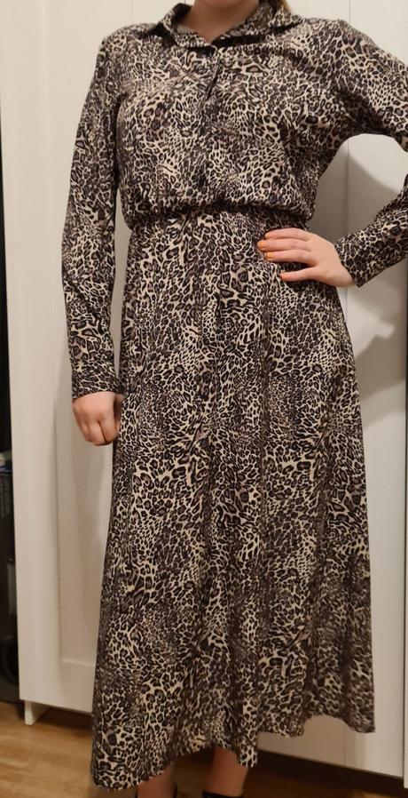 Leopardie šaty, 
