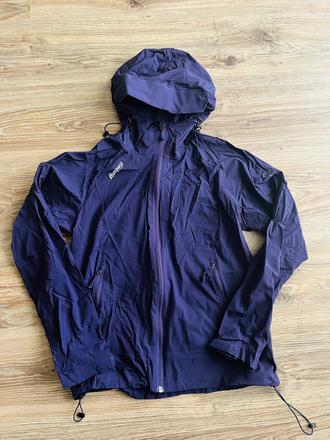Funkčná outdoorová bunda bergans, pc 171 eur, s