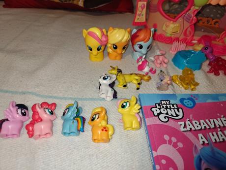 My little pony domček+ koníky+ zošity,
