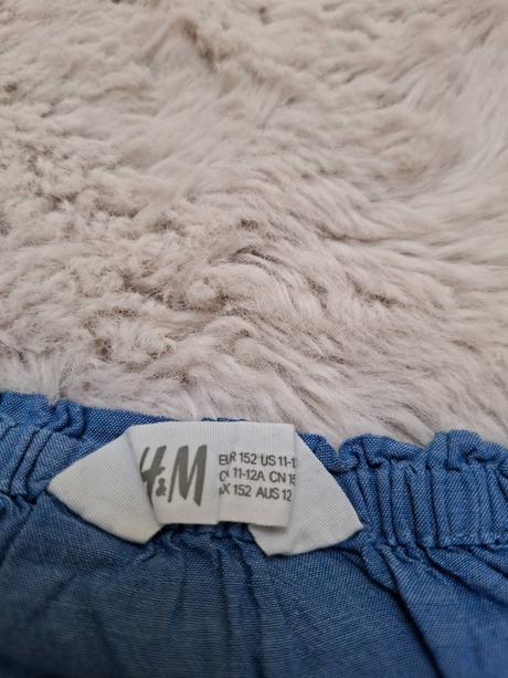 Ľahká blúzka, h&m,152