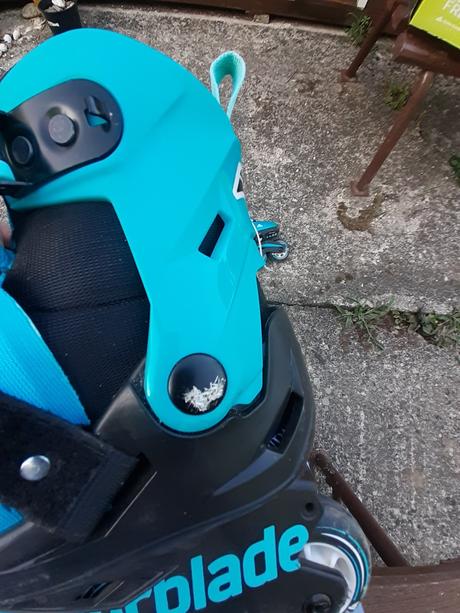 Korčule kolieskove nastaviteľné, rollerblade,33
