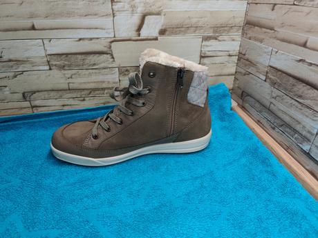 Lowa 41 - dámske kožené zateplené gore-tex topánky, lowa,41