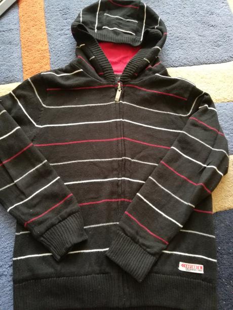 Zatepleny svetrik, rebel,128