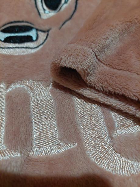 Domaci ubor flisovy, tezenis,s