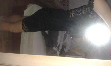 Čierne čipkované šaty, m