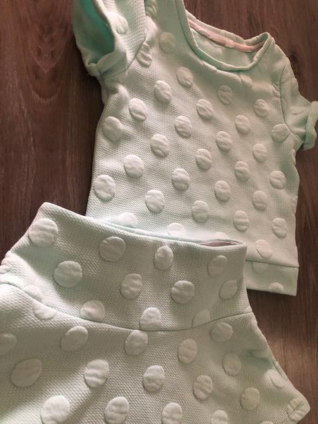 Roztomilá súprava sukňa a tričko, h&m,104