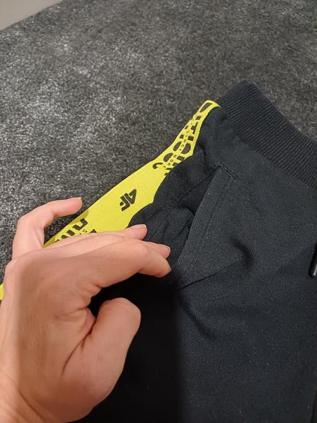 Kvalitne teplaky v.134, 134