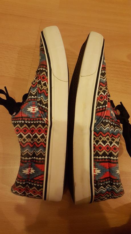 Farebné tenisky, 37