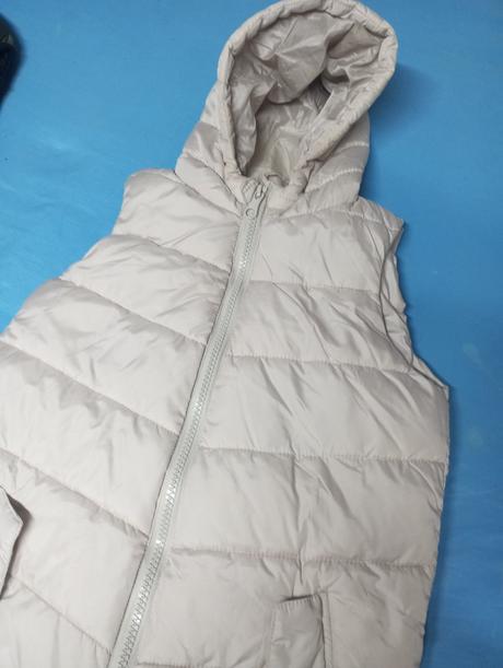 Bledá dlhá vesta, takko,134