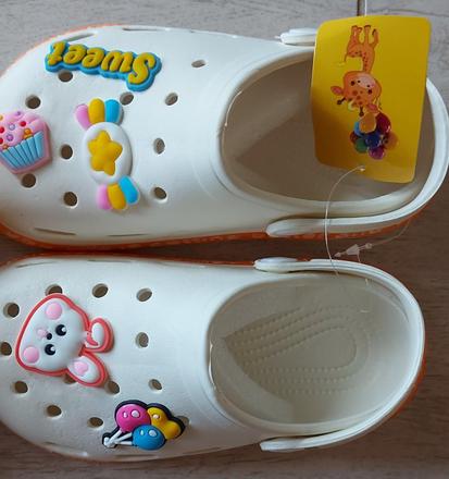 Úplne nové šľapky pre deti č. 26 a č. 28, 26 / 28