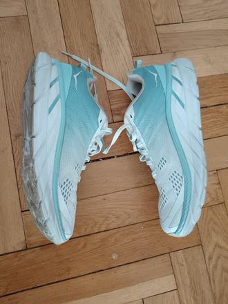 Hoka clifton6 vel. 41 a 1/3 bezecka obuv, 41