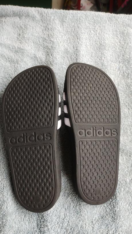 Šľapky, adidas,35