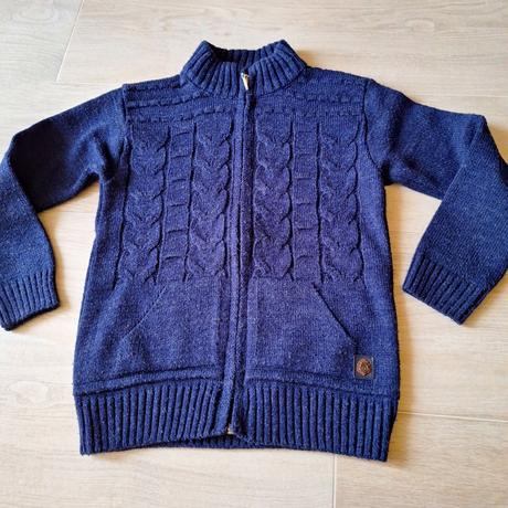 Krásny pletený svetrík 128-134, 134