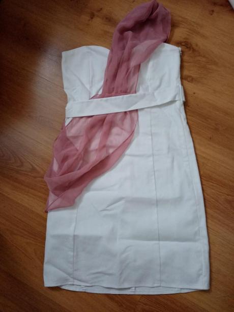 Saty na jedno rameno, s