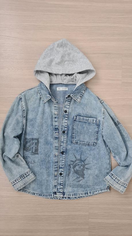 Rifľová košeľa s bavlnenou kapucňou, zara,152