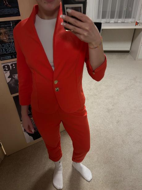 Kostým z teplákoviny veľ. xs, xs