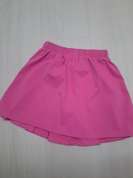 Ružová sukňa, 128