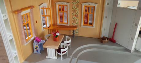 3-poschodovy dom playmobil, 