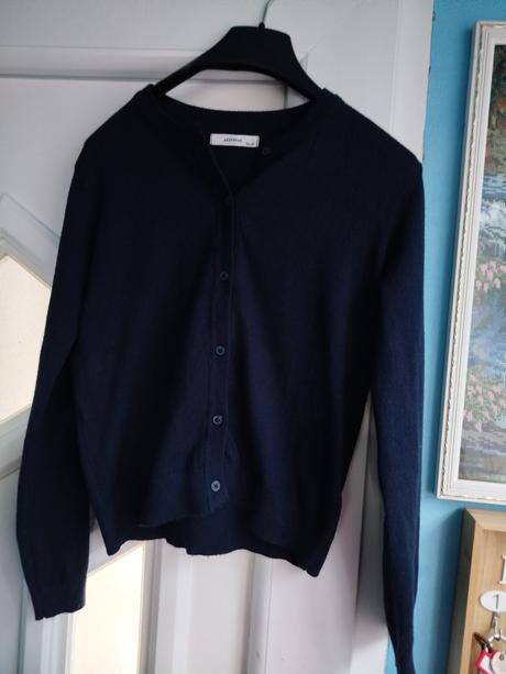 Svetrík, reserved,146