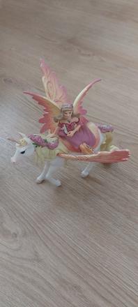 Schleich víla s jednorožcom, 