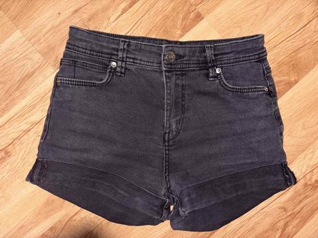 Kraťasy bershka 34, bershka,34