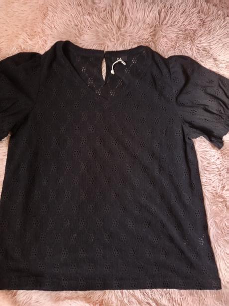 Čierne tričko s madeirou, c&a,42