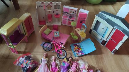 Barbie nábytok + bábiky barbie,