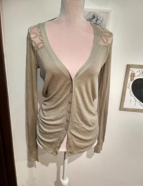 Svetrík s krajkou, s