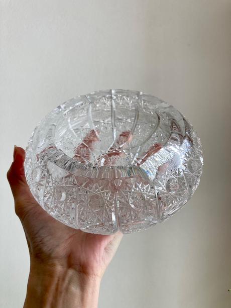 Brúsená kryštálová váza + popolník, 