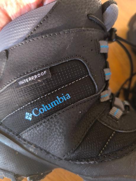 Snehule columbia, columbia,34