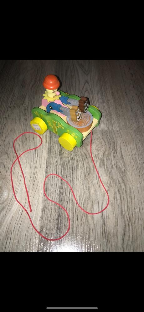 Drevená hračka na ťahanie, 