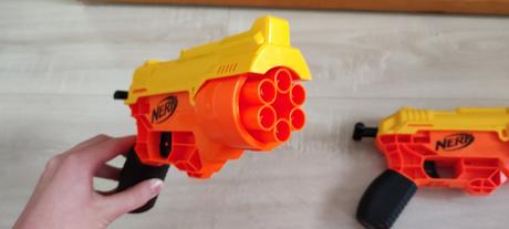 Nerf pištole + náboje, 