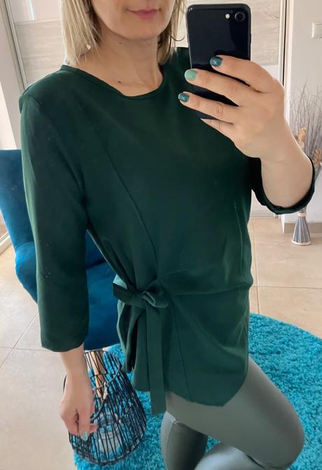 Dámska blúzka s detailom na zaviazanie (uni), l / m / s