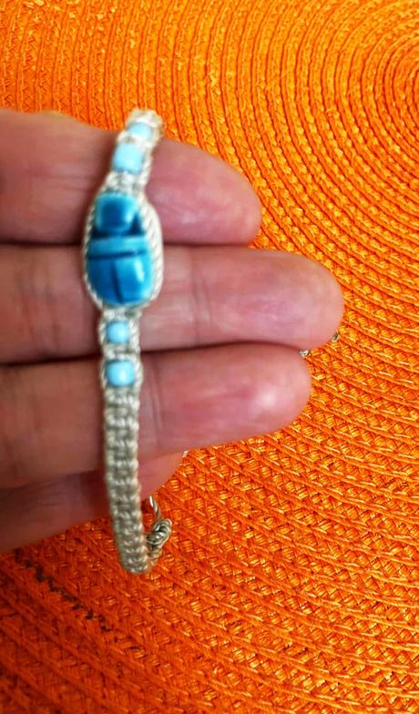 Uväzovací náramok, 