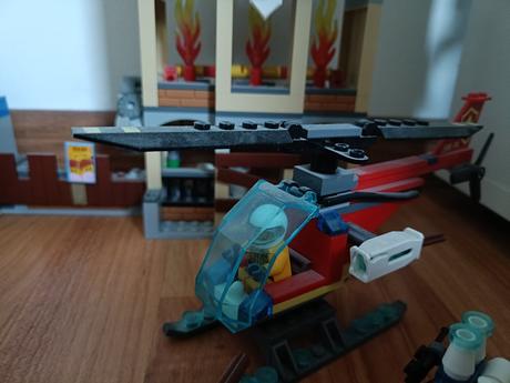 Lego city 60216-hasicsky zbor v centre mesta, 