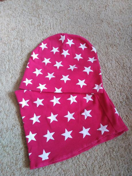 Čiapka a nákrčník, 98