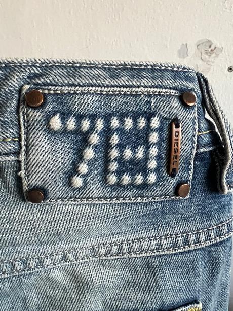 Diesel trendy original rifle dzinsy roztrhane w26, diesel,m