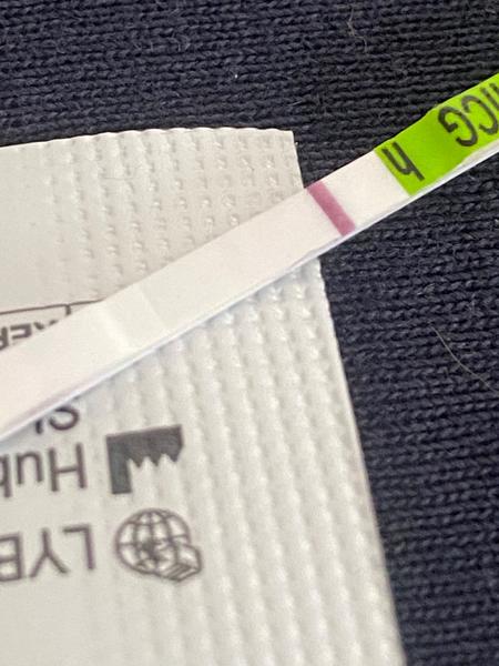 Je tam druhá čiarka?