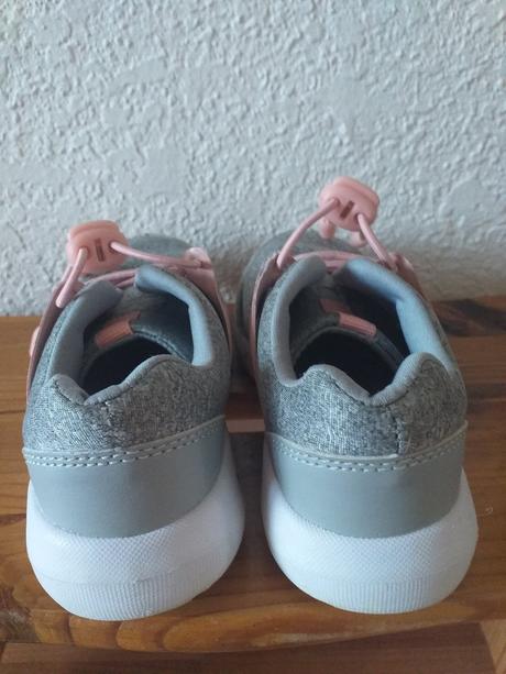 Tenisky na leto 27, 27