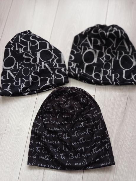 Nákrčník a čiapka v 1, 