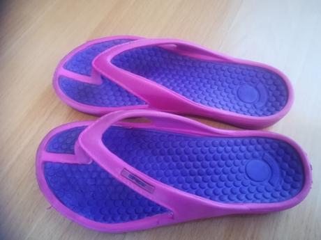 Dievčenské šľapky, 31